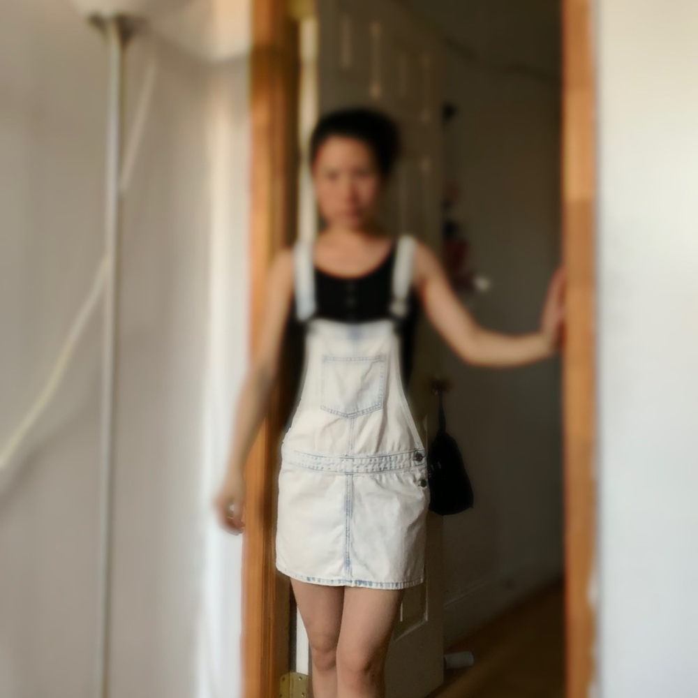 DRESSES/SHIRTS✨ - Picture 4 of 6